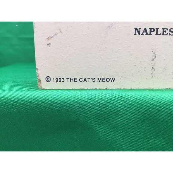 The Cats Meow 1993 Naples FL Tin City Wooden Shelf Sitter - Picture 4 of 4